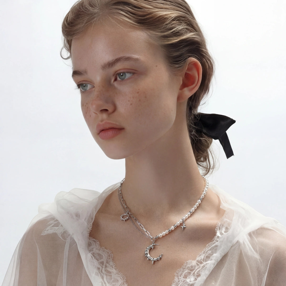 Celestial Mond-Kette mit Perlen